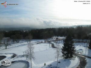 Silný vítr a sněžení zasáhne Šumavu