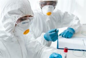 Nejvíce postižené okresy dostanou mimořádnou zásilku ochranných pomůcek